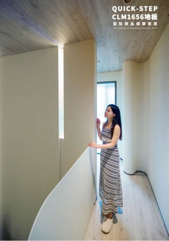 案例精選|地板上頂“材色”俱佳，拿捏空間的自洽感 image